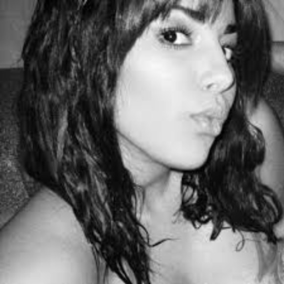 Meet your Posher, Amanda - Picture 1 of 1